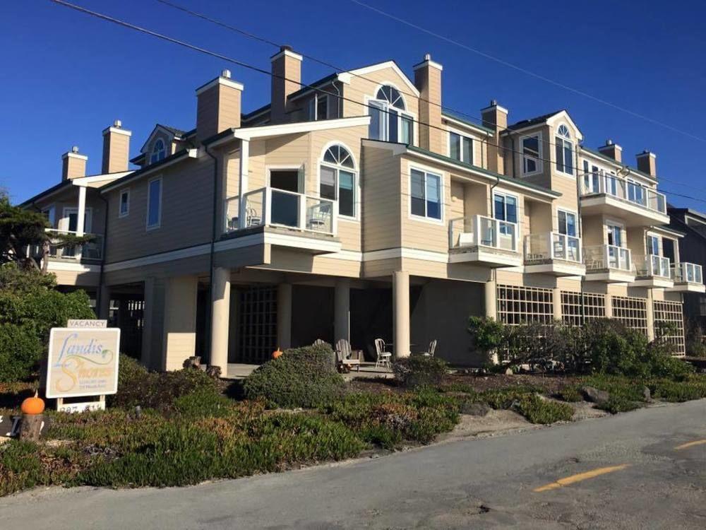 The Oceanfront Stay On Miramarbeach Hmb El Granada Екстер'єр фото