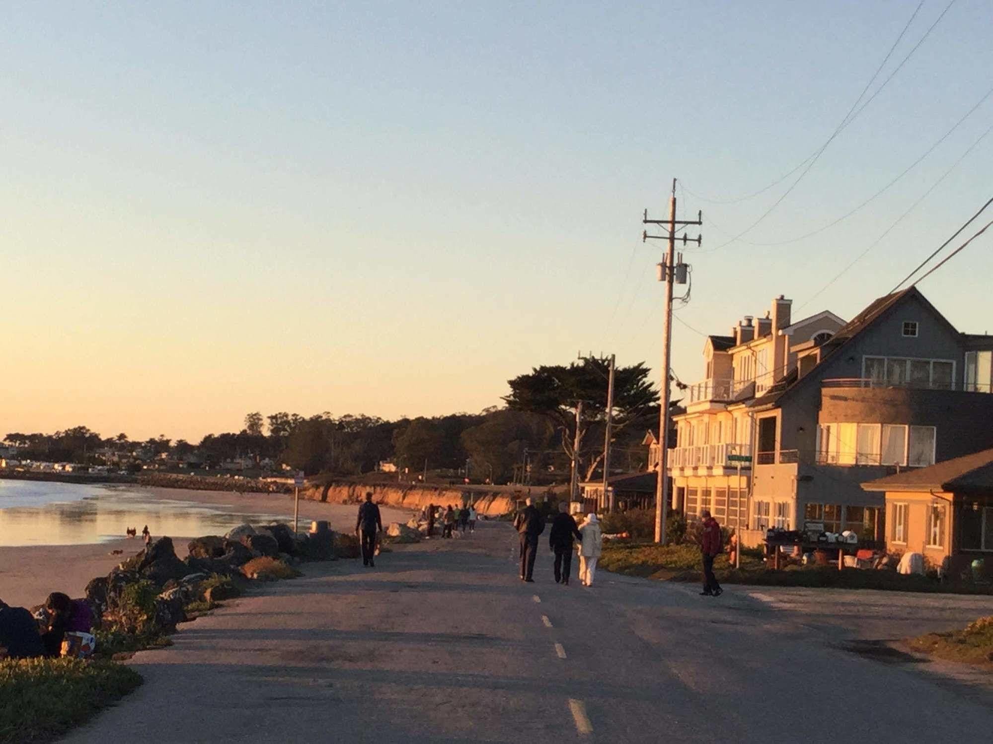 The Oceanfront Stay On Miramarbeach Hmb El Granada Екстер'єр фото