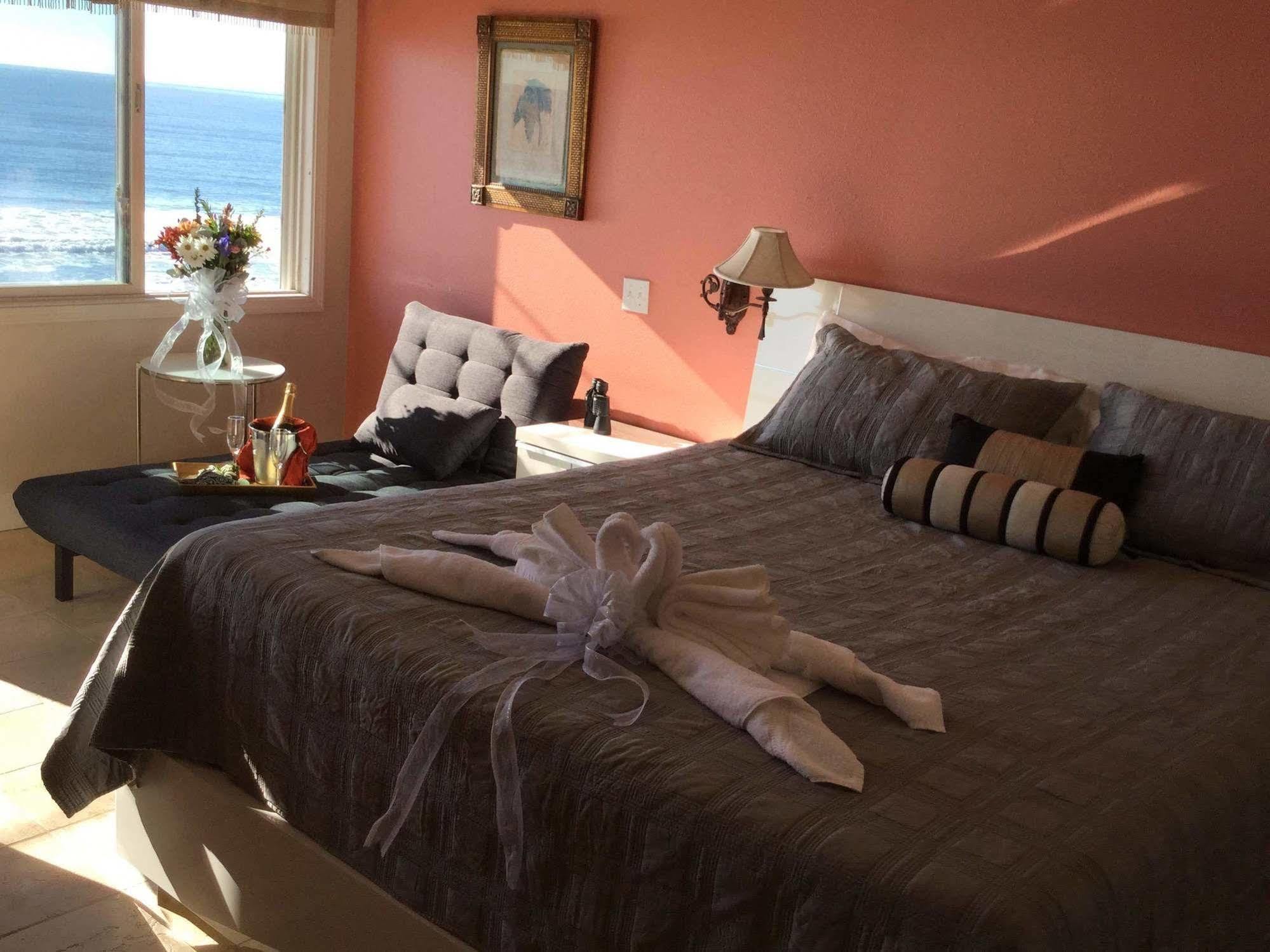 The Oceanfront Stay On Miramarbeach Hmb El Granada Екстер'єр фото